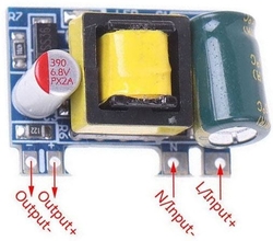 Miniaturní síťový zdroj 5 nebo 12V